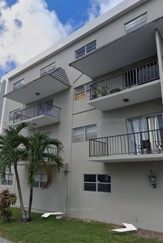 property at 5100 SW 41st St