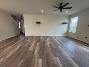249 La Dera Dr in Liberty Hill, TX - Building Photo - Building Photo
