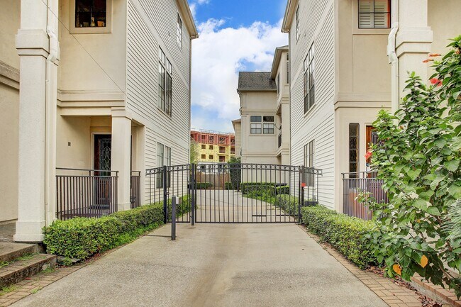 1611 McDonald St in Houston, TX - Foto de edificio - Building Photo
