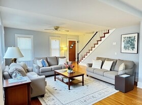 136 West St in Clinton, MA - Building Photo