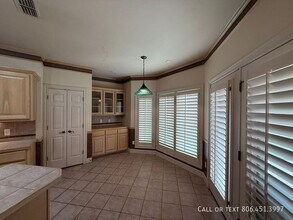 2707 Regis St in Lubbock, TX - Building Photo - Building Photo