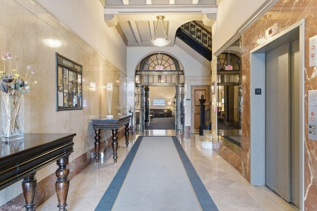 145 N High St in Columbus, OH - Building Photo - Building Photo