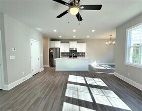 661 Crosshaven Dr in Marietta, GA - Building Photo - Building Photo