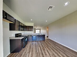 11709 NW 134th St in Piedmont, OK - Building Photo - Building Photo