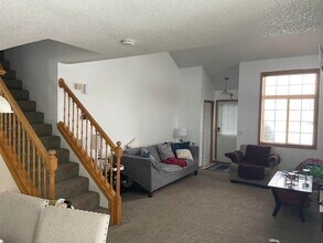 150 S Prairie View Dr, Unit 901 in West Des Moines, IA - Building Photo - Building Photo