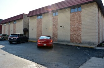 301 E 1st Ave, Unit #3 in Tarentum, PA - Building Photo - Building Photo