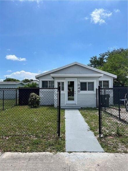 property at 1040 NW 2nd Ave