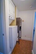 607 Westgate Ave, Unit C in University City, MO - Building Photo