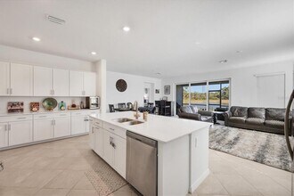 11314 Pinot Dr in Venice, FL - Building Photo - Building Photo