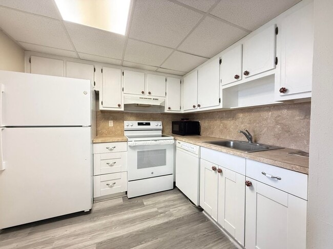 property at 323 Tuscany Ln