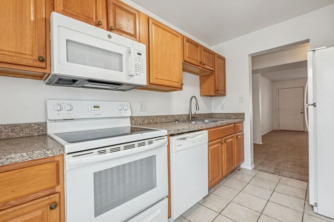 1612 Darren Cir in Portsmouth, VA - Building Photo - Building Photo