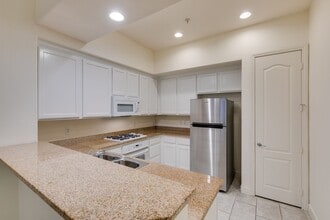 38 Serene Ave in Las Vegas, NV - Building Photo - Building Photo