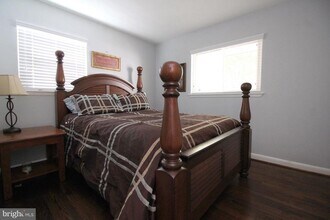 3287 Annandale Rd in Falls Church, VA - Building Photo - Building Photo