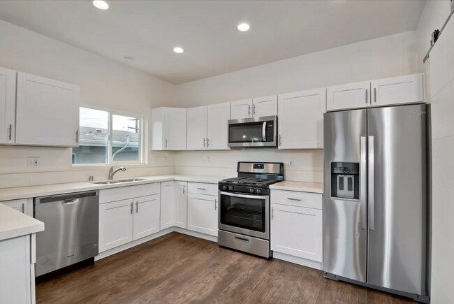 2873 L St in San Diego, CA - Building Photo - Building Photo