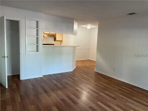 246 Afton Square in Altamonte Springs, FL - Building Photo - Building Photo