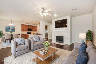 1212 Fleetwood Cove Dr in Grand Prairie, TX - Building Photo - Building Photo