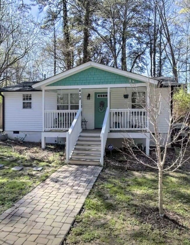property at 439 E Stallings St
