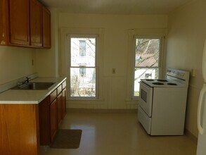 15 Pine St in Hamilton, NY - Building Photo - Building Photo