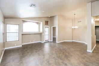 2231 N 89th Ave in Phoenix, AZ - Building Photo - Building Photo