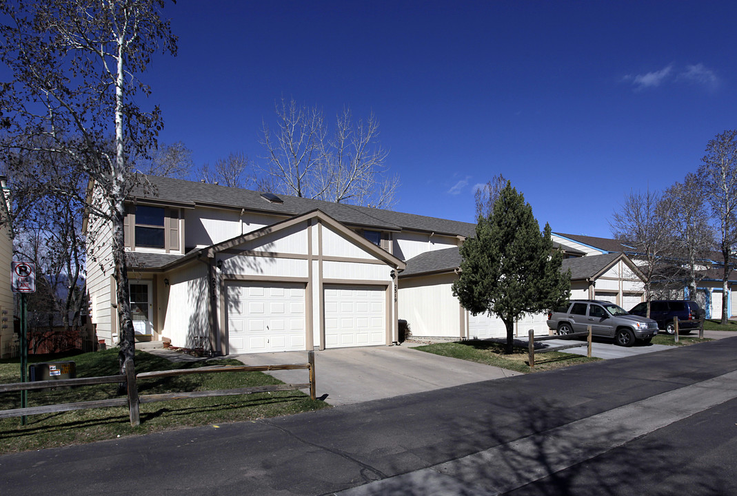 Lexington Village in Colorado Springs, CO - Foto de edificio