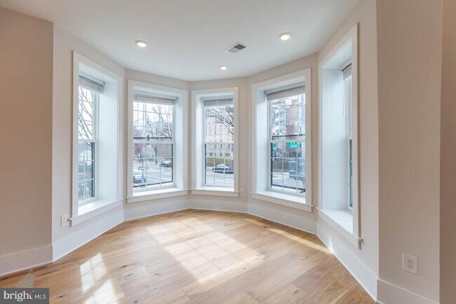 3001 11th St NW in Washington, DC - Building Photo - Building Photo