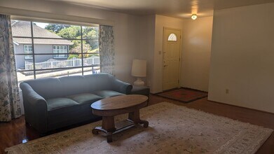 728 14th St in Pacific Grove, CA - Building Photo - Building Photo
