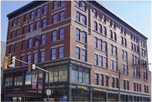 Pembroke Apartments in Manchester, NH - Building Photo