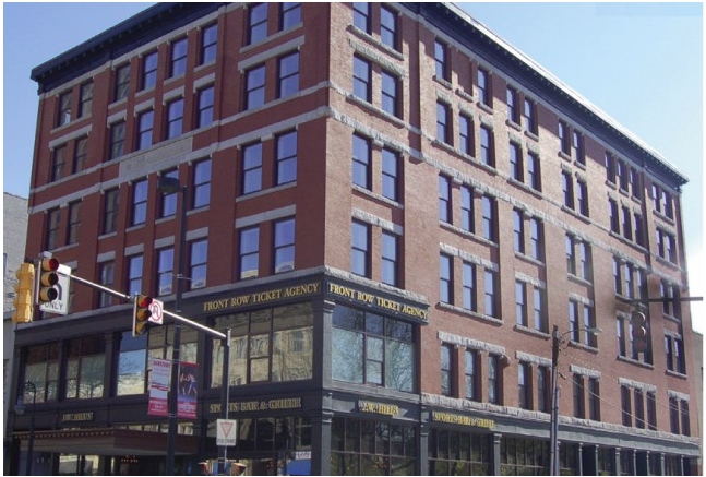 Pembroke Apartments in Manchester, NH - Foto de edificio