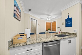 12196 Sag Harbor Ct in Wellington, FL - Foto de edificio - Building Photo