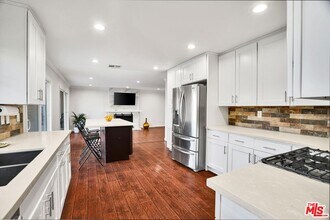 11158 Newcastle Ave in Los Angeles, CA - Building Photo - Building Photo