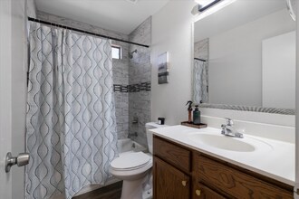 7315 W Cordes Rd in Phoenix, AZ - Building Photo - Building Photo