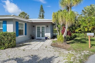 461 Jupiter Ln in Juno Beach, FL - Foto de edificio - Building Photo
