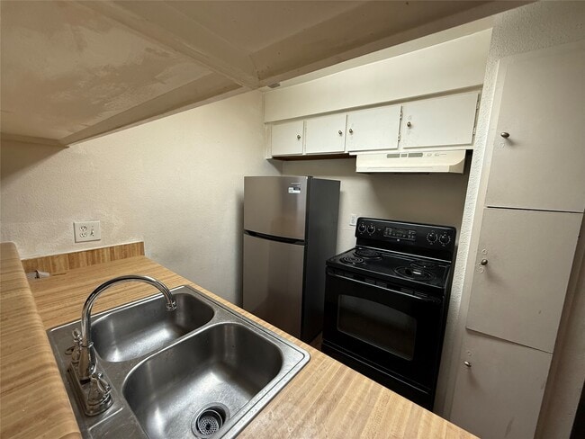 property at 10501 South Dr