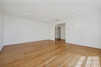 4321 Northview Ln in Dallas, TX - Building Photo - Building Photo