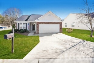 401 Tortoise Ln in Winston-Salem, NC - Building Photo