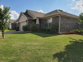 15729 Capulet Dr in Edmond, OK - Building Photo - Building Photo
