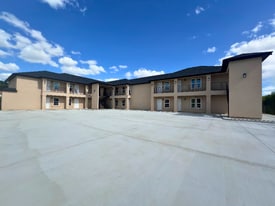 1201 E Gustavus St in Laredo, TX - Building Photo