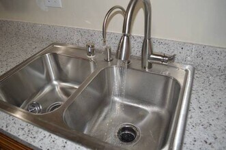 966 Sobrato Dr in Campbell, CA - Building Photo - Building Photo