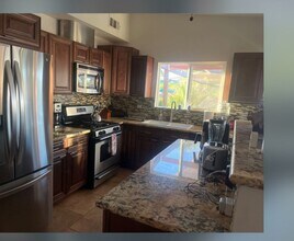 5544 Chestnut St in Las Vegas, NV - Building Photo - Building Photo
