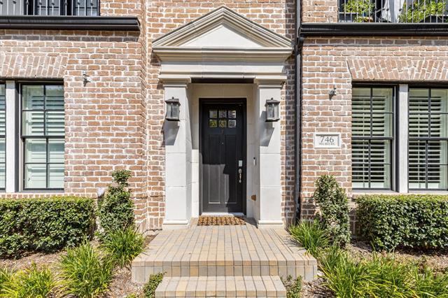 746 Will Rice Ave in Irving, TX - Foto de edificio - Building Photo