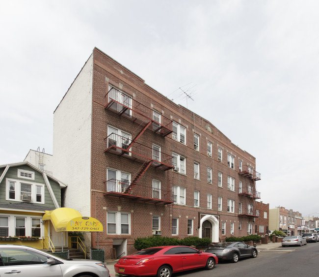 1414 W 5th St in Brooklyn, NY - Foto de edificio - Building Photo