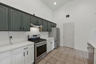8717 Corran Ferry Dr in Austin, TX - Building Photo - Building Photo