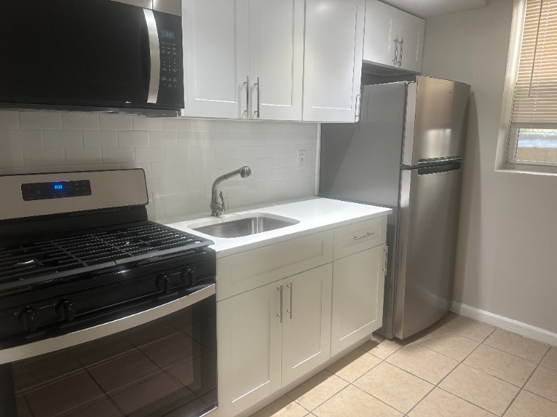 184 Fairview Ave in Jersey City, NJ - Building Photo