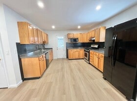 279 N Broadway in Yonkers, NY - Building Photo