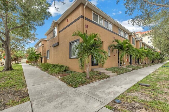 724 4th Ave in St. Petersburg, FL - Building Photo - Building Photo