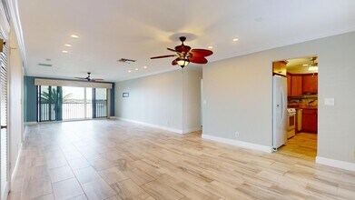 624 SW St Lucie Crescent in Stuart, FL - Building Photo - Building Photo