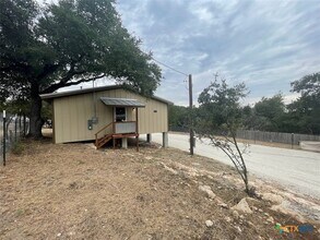 789 Regina Dr in Canyon Lake, TX - Building Photo - Building Photo