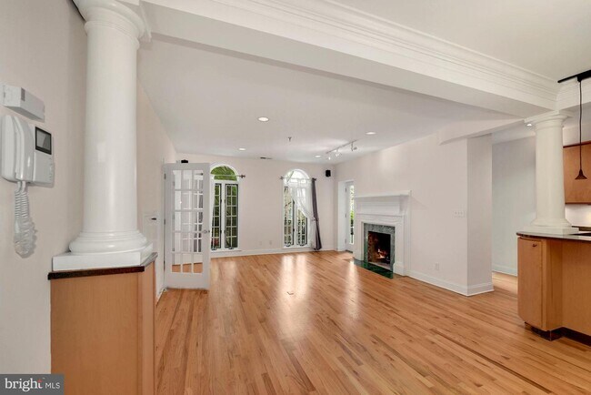 2801 Connecticut Ave NW-Unit -5 in Washington, DC - Foto de edificio - Building Photo