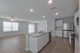 8644 SW 44th Ct in Ocala, FL - Building Photo - Building Photo