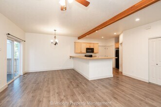 20192 Merriewood Ln in Bend, OR - Building Photo - Building Photo
